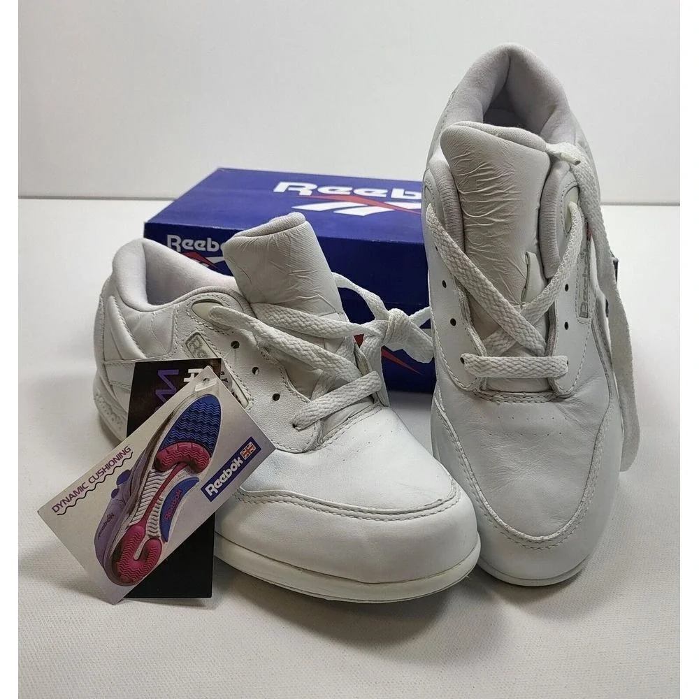 Reebok Walking Shoes Womens 6 White Leather Cushioning Low‎ Top Sneakers Vintage